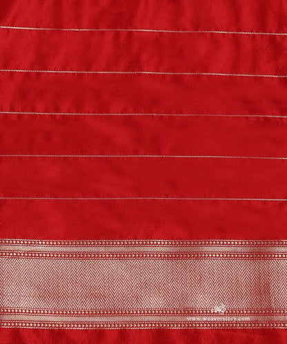 Red_Handloom_Pure_Katan_Silk_Kimkhab_Banarasi_Saree_With_Chevron_Border_WeaverStory_05