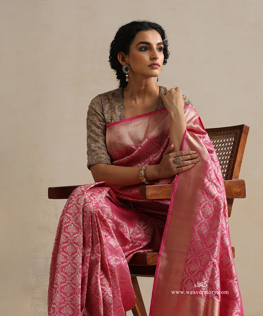 Handloom_Pink_Pure_Katan_Silk_Kimkhab_Banarasi_Saree_With_Chevron_Border_WeaverStory_01