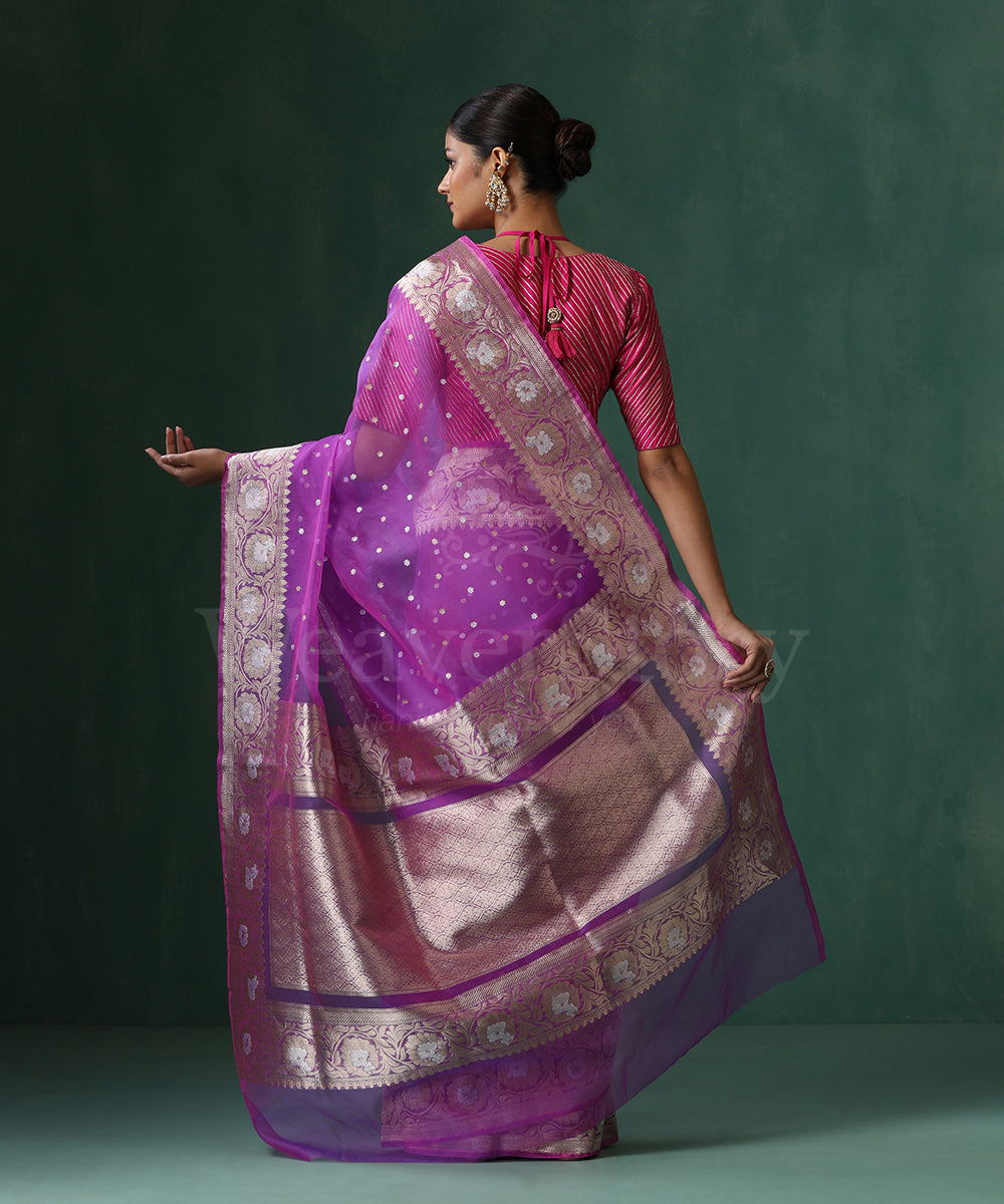 Purple_Handloom_Pure_Kora_Silk_Banarasi_Saree_With_Sona_Rupa_Kadhwa_Small_Zari_Booti_WeaverStory_03