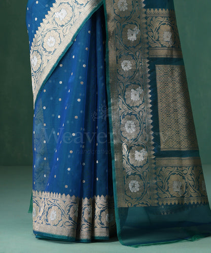 Handloom_Blue_And_Green_Dual_Tone_Pure_Kora_Silk_Banarasi_Saree_With_Sona_Rupa_Kadhwa_Small_Zari_Booti_WeaverStory_04