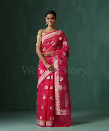 Handloom_Pink_Kora_Silk_Banarasi_Saree_With_Sona_Rupa_Kadhwa_Zari_Booti_WeaverStory_01