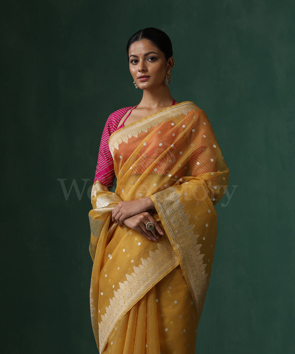 Mustard_Handloom_Pure_Kora_Silk_Banarasi_Saree_With_Sona_Rupa_Kadhwa_Small_Zari_Booti_WeaverStory_02