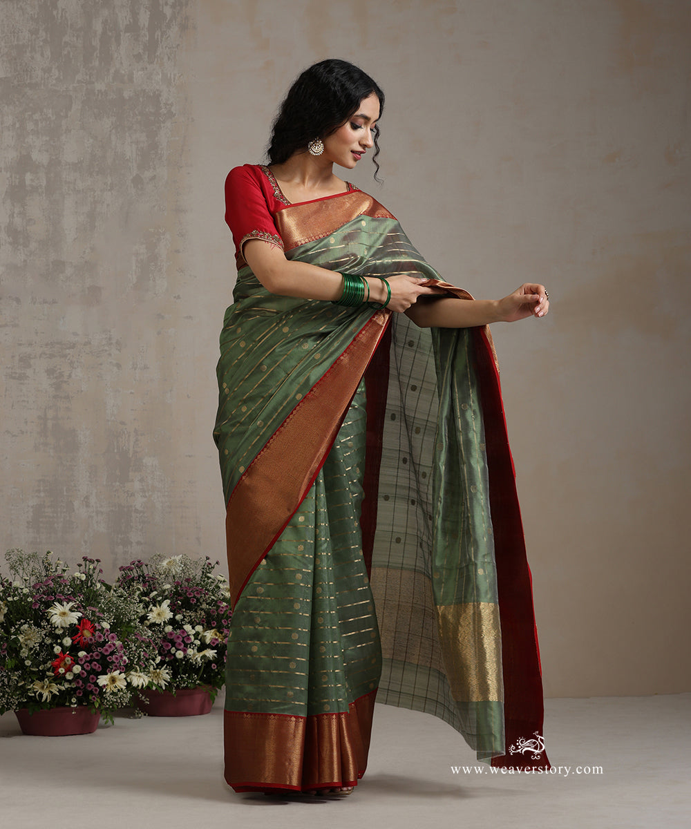 Handloom_Heena_Green_Pure_Silk_Chanderi_Saree_With_Zari_Line_And_Heavy_Red_Border_WeaverStory_02