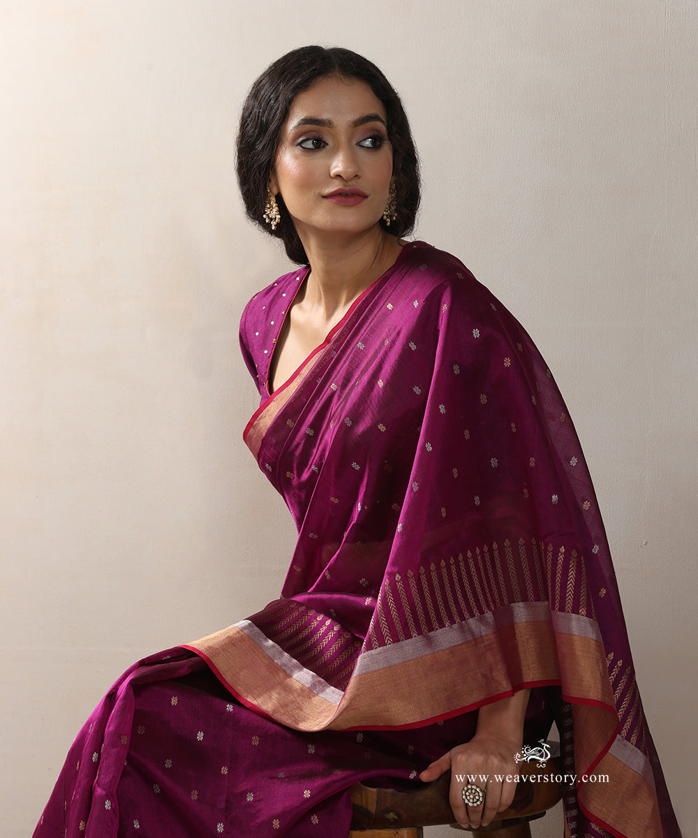 Wine_Handloom_Pure_Silk_Chanderi_Saree_With_Allover_Gold_And_Silver_Booti_And_Pink_Selvedge_WeaverStory_01