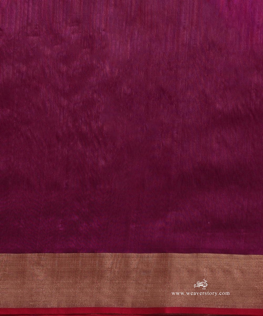 Wine_Handloom_Pure_Silk_Chanderi_Saree_With_Allover_Gold_And_Silver_Booti_And_Pink_Selvedge_WeaverStory_05