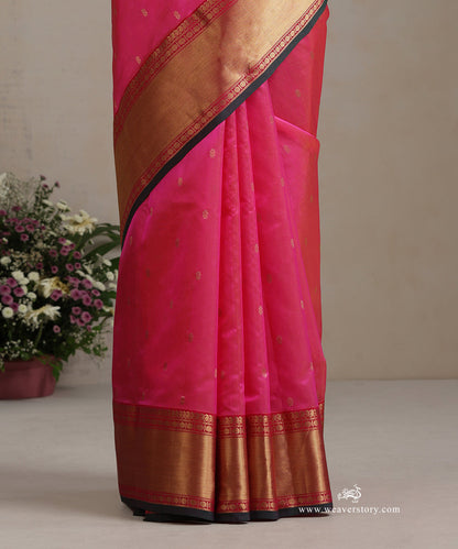 Handloom_Pink_Silk_Chanderi_Saree_With_Allover_Gold_And_Silver_Small_Booti_And_Greeen_Selvedge_WeaverStory_04