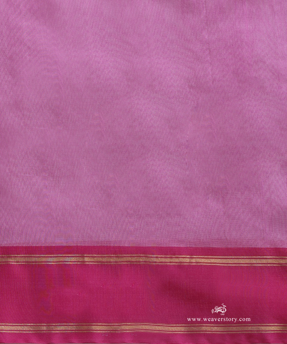 Light_Purple_Handloom_Pure_Silk_Chanderi_Saree_With_Gold_And_Silver_Boota_And_Pink_Border_WeaverStory_05