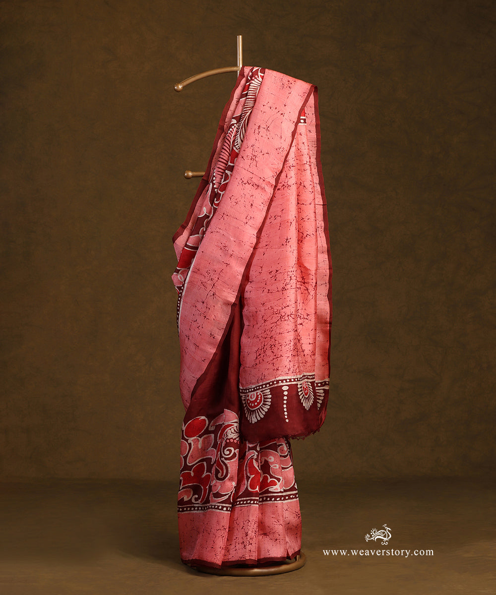 Pink_And_Brown_Handloom_Pure_Mulbery_Silk_Hand_Batik_Saree_WeaverStory_01