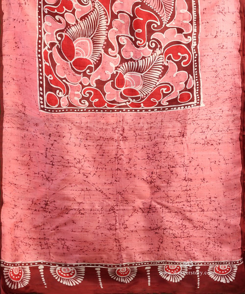 Pink_And_Brown_Handloom_Pure_Mulbery_Silk_Hand_Batik_Saree_WeaverStory_05