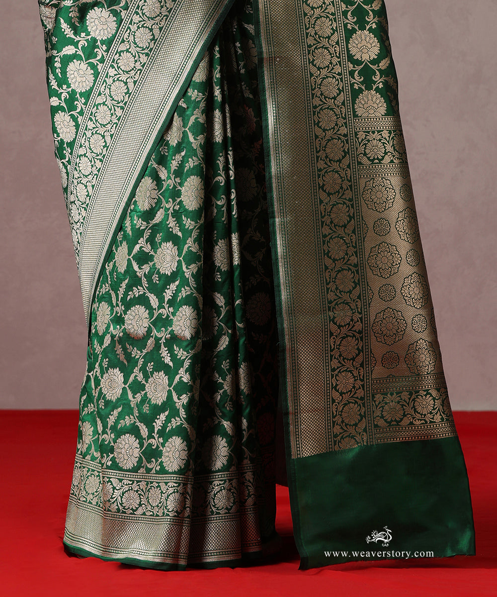 Green_Handloom_Pure_Katan_Silk_Banarasi_Saree_Saree_With_Cutwork_Floral_Jaal_WeaverStory_04