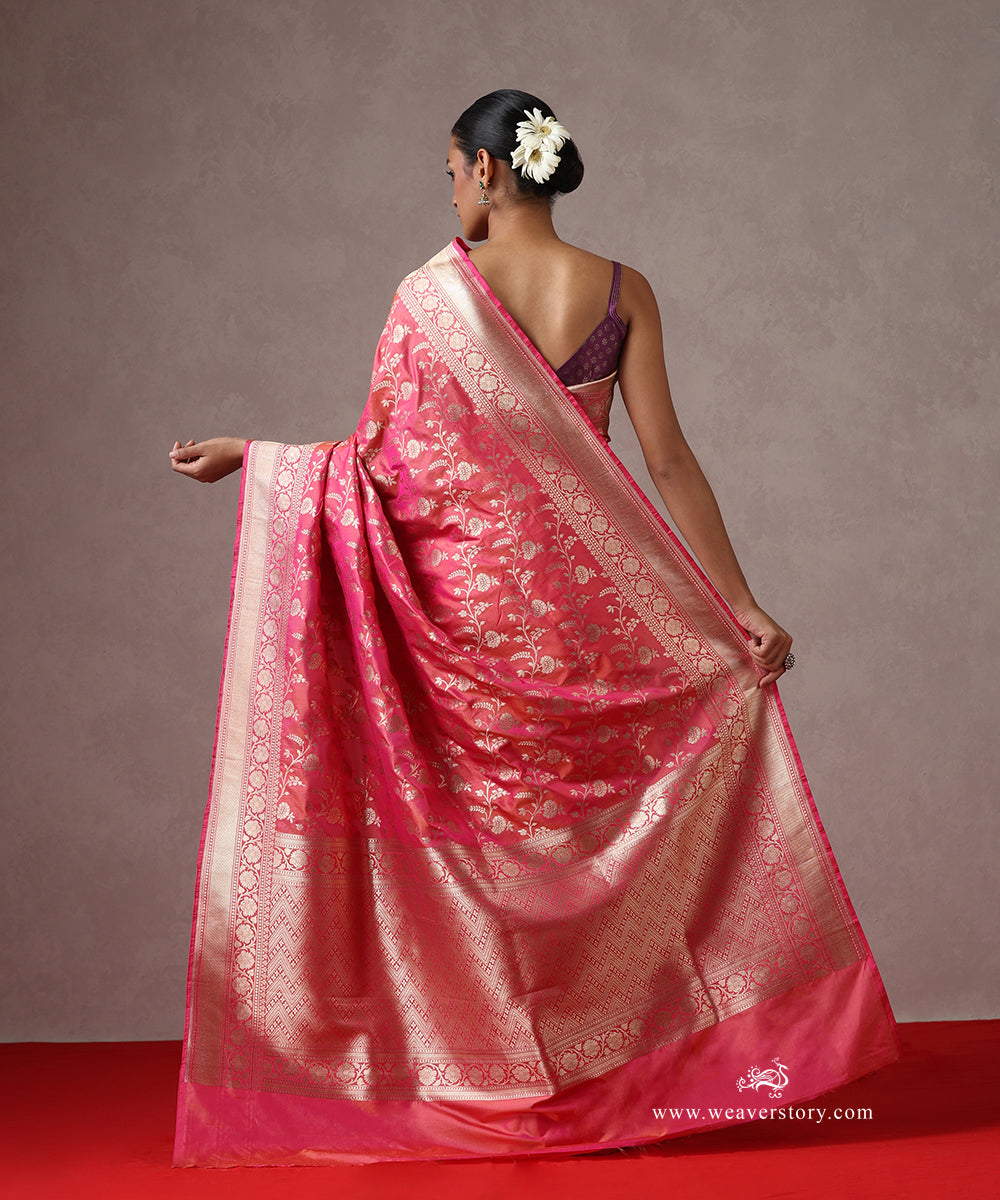 Pink_Duo_Tone_Handloom_Pure_Katan_Silk_Banarasi_Saree_With_Allover_Cutwork_Jaal_WeaverStory_03