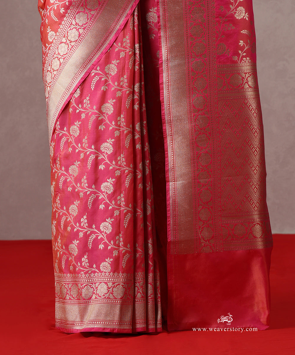 Pink_Duo_Tone_Handloom_Pure_Katan_Silk_Banarasi_Saree_With_Allover_Cutwork_Jaal_WeaverStory_04