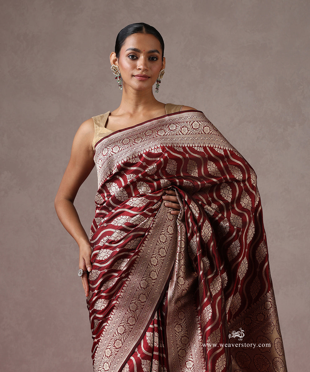 Handloom_Maroon_Pure_Katan_Silk_Banarasi_Saree_With_Daigonal_Cutwork_Floral_Jaal_WeaverStory_01