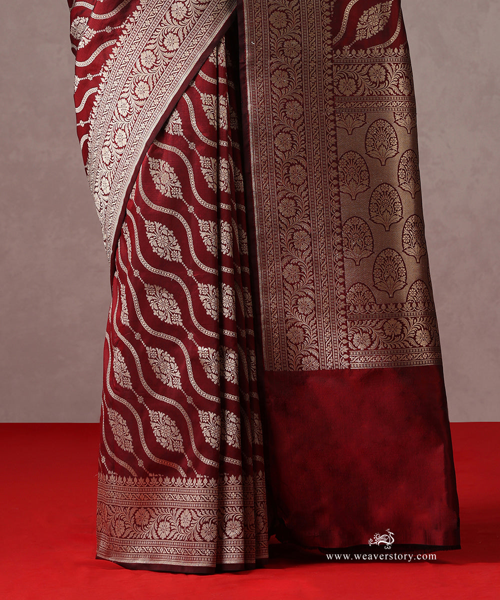 Handloom_Maroon_Pure_Katan_Silk_Banarasi_Saree_With_Daigonal_Cutwork_Floral_Jaal_WeaverStory_04