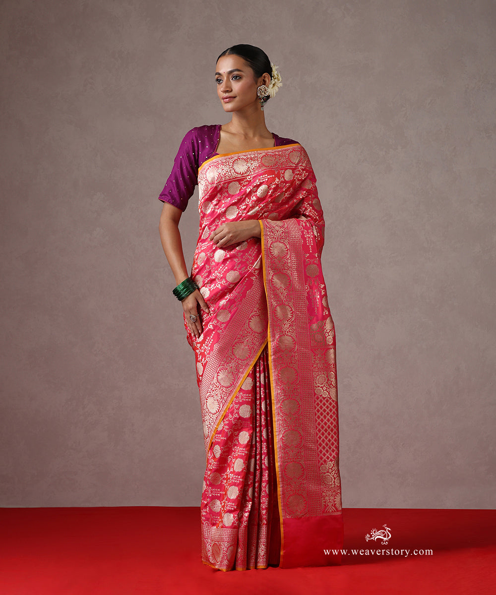 Handloom_Pink_Dual_Tone_Pure_Katan_Silk_Banarasi_Saree_With_Cutwork_Floral_Jaal_And_Yellow_Selvedge_WeaverStory_02