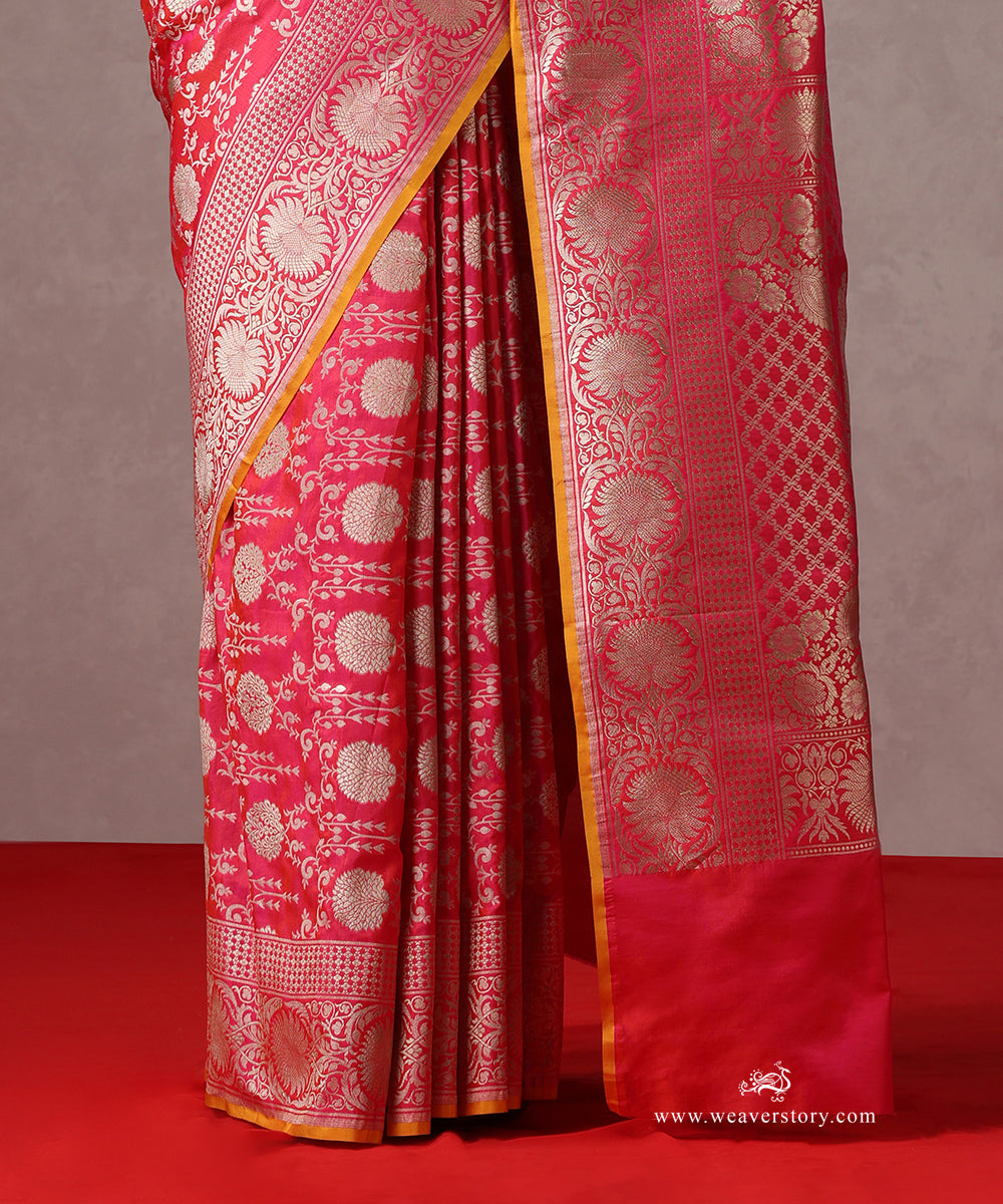 Handloom_Pink_Dual_Tone_Pure_Katan_Silk_Banarasi_Saree_With_Cutwork_Floral_Jaal_And_Yellow_Selvedge_WeaverStory_04