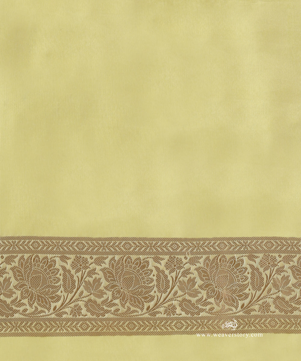 Handloom_Lemon_Yellow_Pure_Katan_Silk_Banarasi_Saree_With_Cutwork_Lotus_Jaal_WeaverStory_05