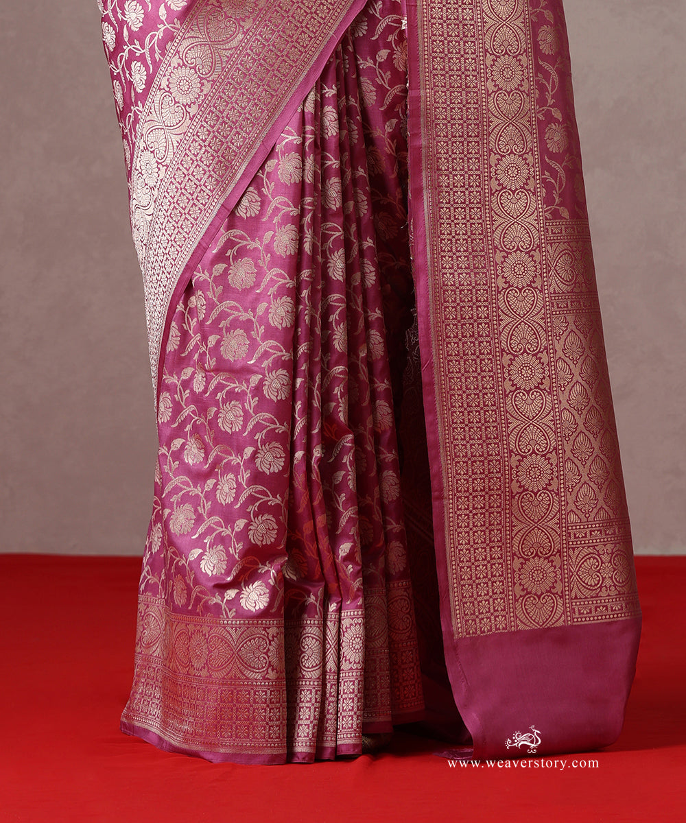 Mauve_Handloom_Pure_Katan_Silk_Banarasi_Saree_With_Cutwork_Floral_Jaal_WeaverStory_04