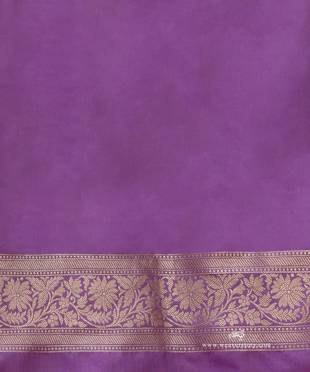 Handloom_Purple_Pure_Katan_Silk_Banarasi_Saree_With_Cutwork_Jaal_And_Pink_Selvedge_WeaverStory_05