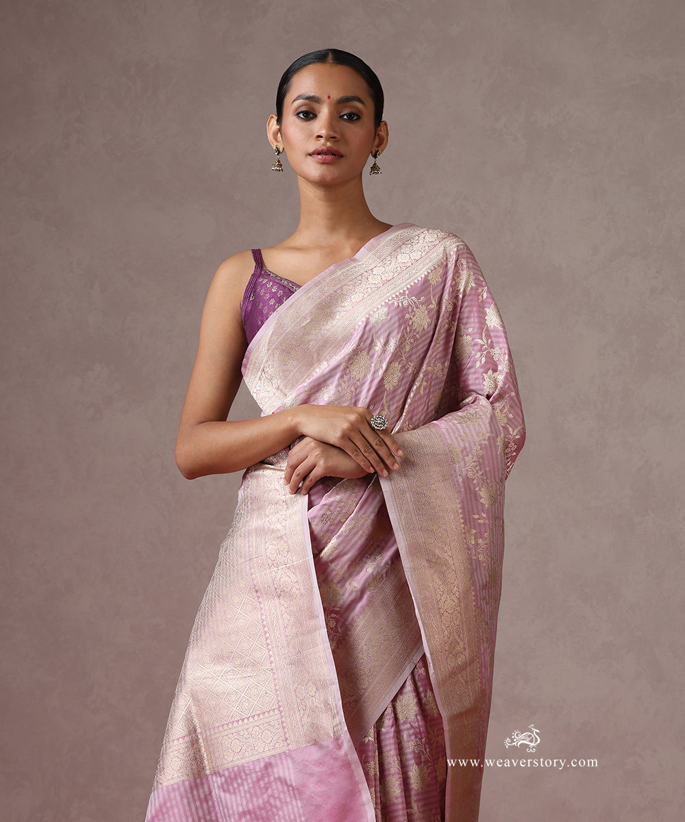 Light_Purple_Handloom_Pure_Katan_Silk_Banarasi_Saree_With_Cutwork_Jaal_And_Self_Strip_WeaverStory_01