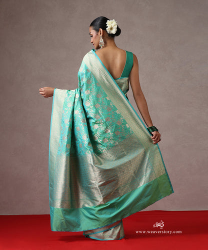 Handloom_Green_Dual_Shade_Pure_Katan_Silk_Banarasi_Saree_With_Cutwork_Jaal_And_Self_Strip_WeaverStory_03