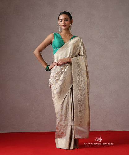 Handloom_Beige_Pure_Katan_Silk_Banarasi_Saree_With_Cutwork_Floral_Jaal_WeaverStory_02