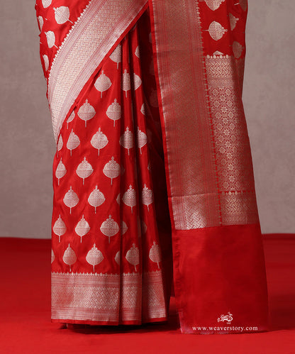 Red_Handloom_Pure_Katan_Silk_Banarasi_Saree_With_Cutwork_Floral_Boota_WeaverStory_04