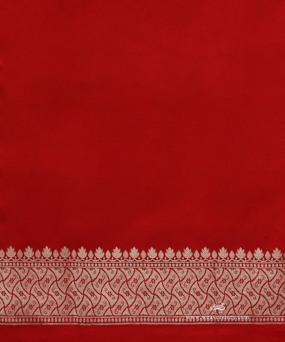 Red_Handloom_Pure_Katan_Silk_Banarasi_Saree_With_Cutwork_Floral_Boota_WeaverStory_05