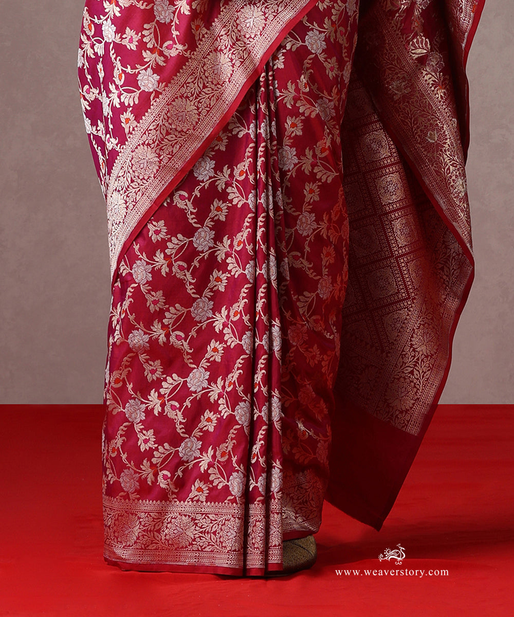 Handloom_Rani_Pink_Pure_Katan_Silk_Banarasi_Saree_Cutwork_Floral_Jaal_And_Meenakari_WeaverStory_04