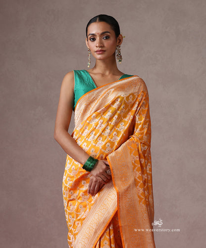 Handloom_Yellow_Pure_Katan_Silk_Banarasi_Saree_With_Cutwork_Floral_Jaal_And_Meenakai_WeaverStory_01