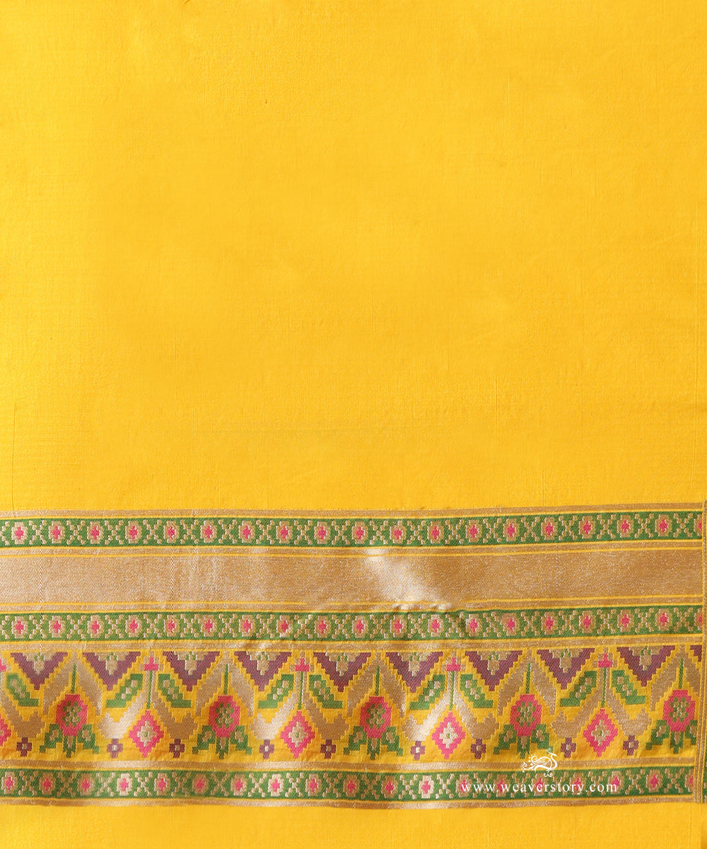 Handloom_Yellow_Pure_Katan_Silk_Banarasi_Patola_Saree_WeaverStory_05