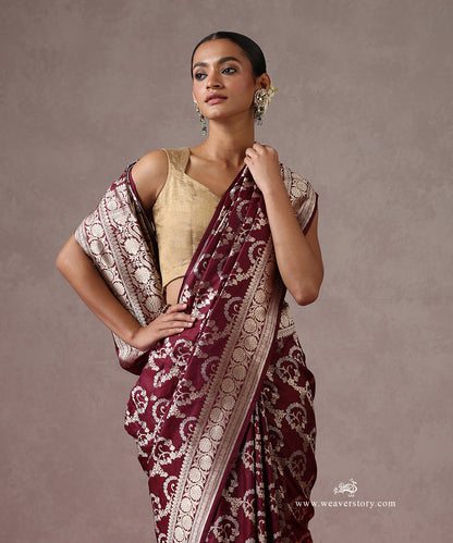 Wine_Handloom_Pure_Katan_Silk_Banarasi_Saree_With_Sona_Rupa_Cutwork_Zari_Jaal_WeaverStory_01