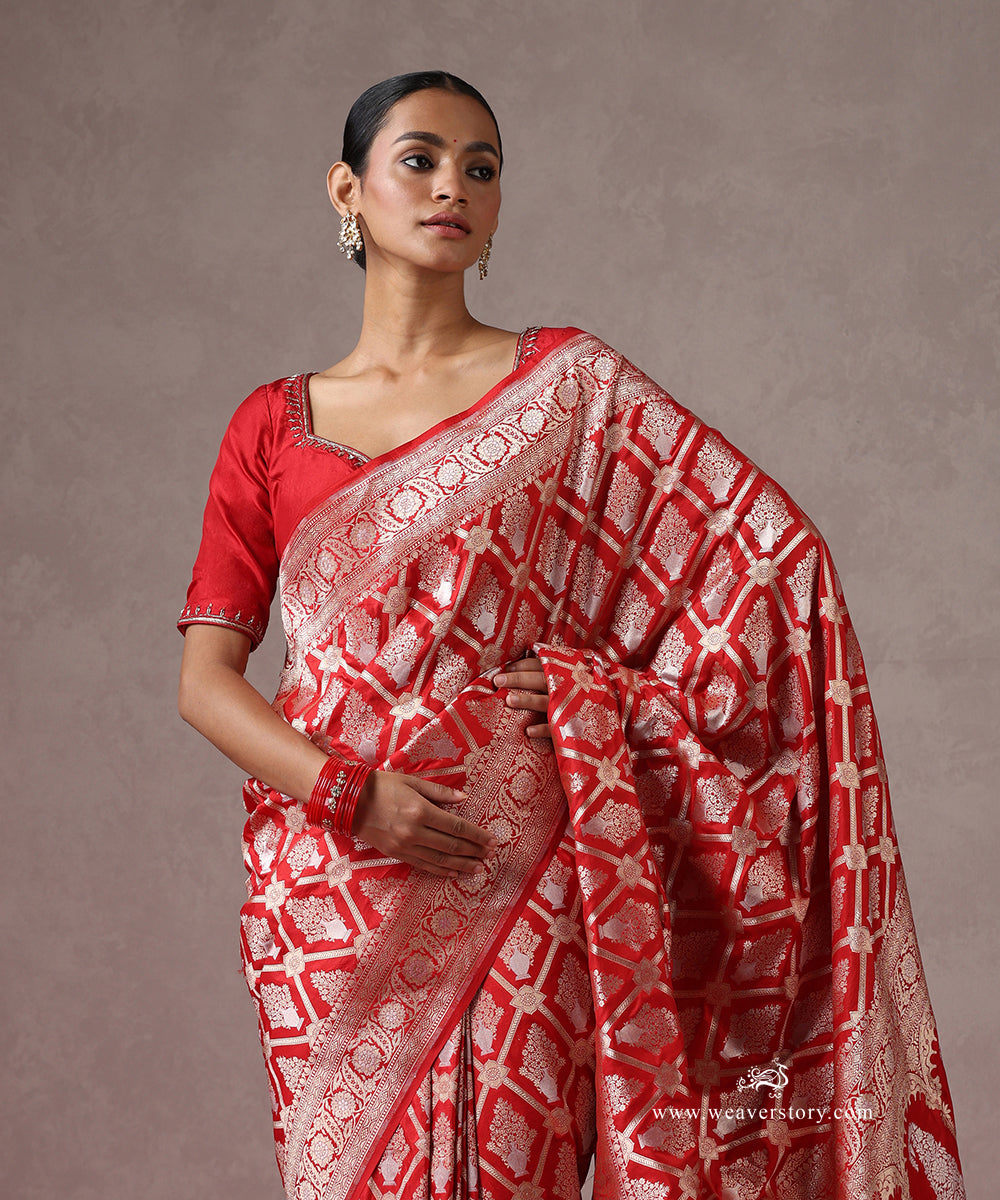 Handloom_Red_Pure_Katan_Silk_Banarasi_Saree_With_Sona_Rupa_Zari_Jaal_And_Guldasta_Motif_WeaverStory_01