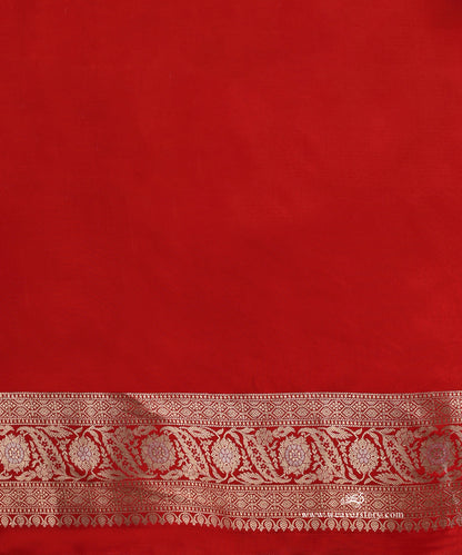 Handloom_Red_Pure_Katan_Silk_Banarasi_Saree_With_Sona_Rupa_Zari_Jaal_And_Guldasta_Motif_WeaverStory_05