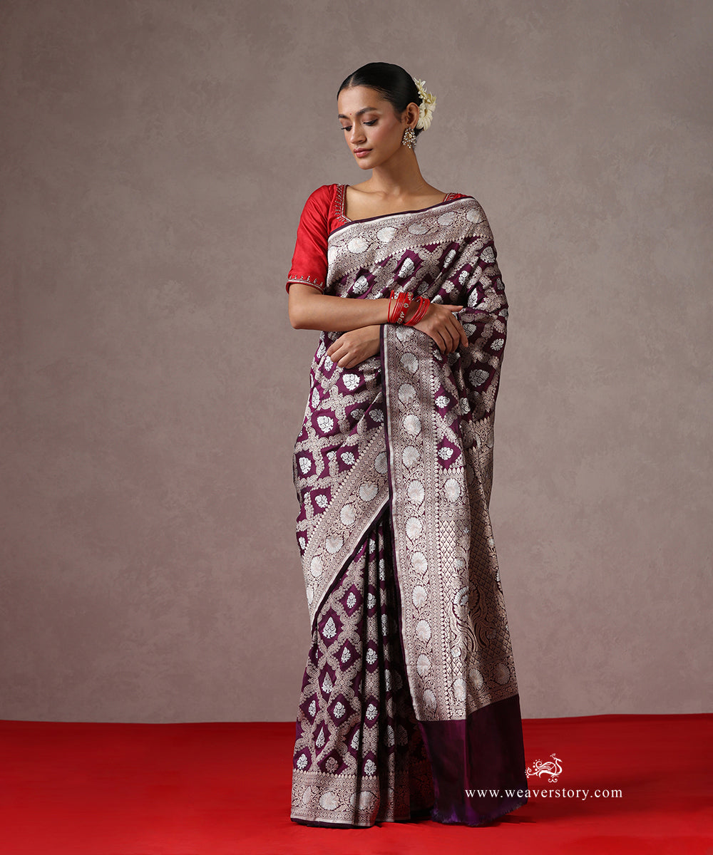 Dark_Purple_Handloom_Pure_Katan_Silk_Banarasi_Saree_With_Sona_Rupa_Zari_Jaal_And_Ambi_Motif_WeaverStory_02