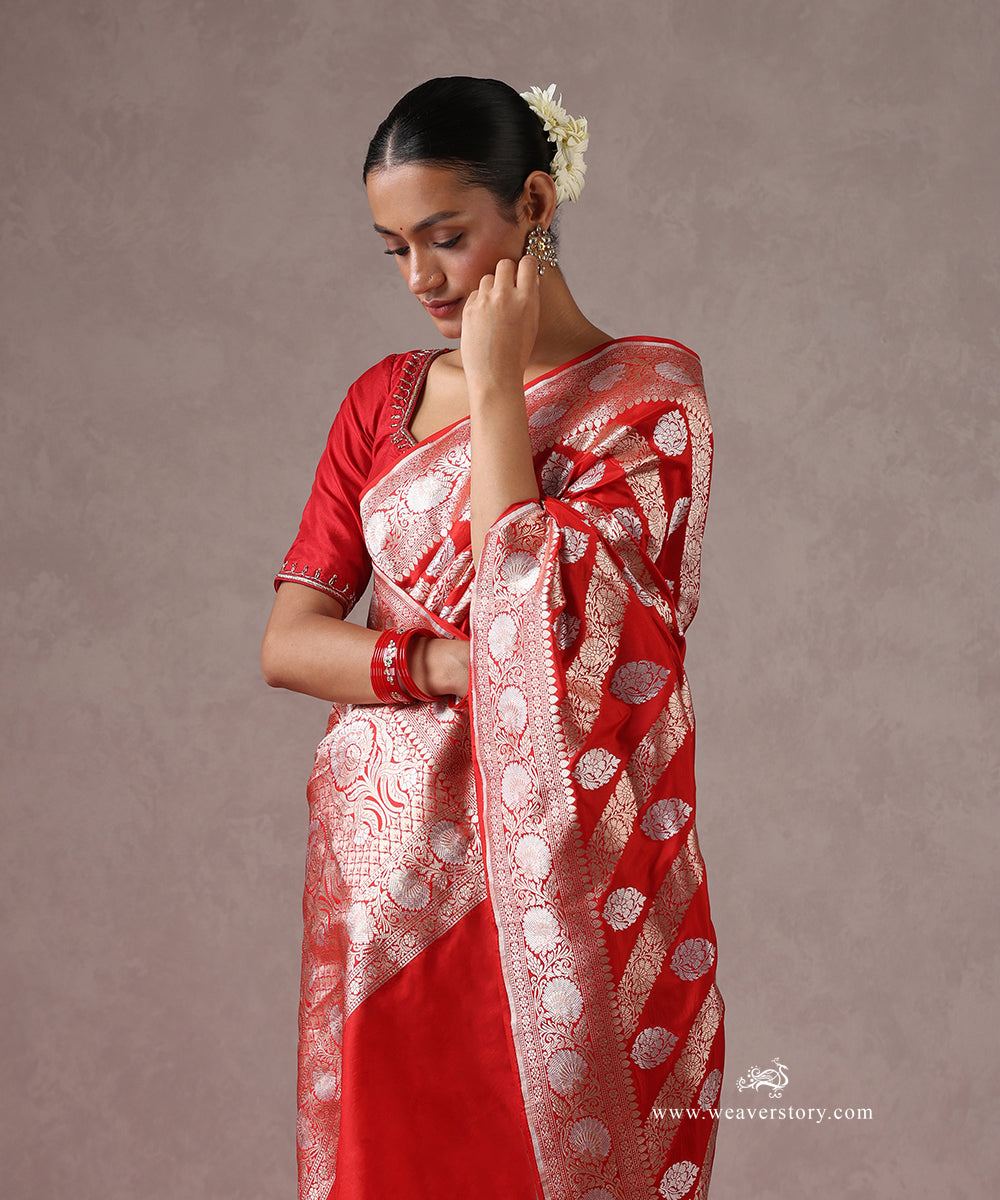 Handloom_Red_Pure_Katan_Silk_Banarasi_Saree_With_Sona_Rupa_Zari_Jaal_And_Aari_Jaal_WeaverStory_01