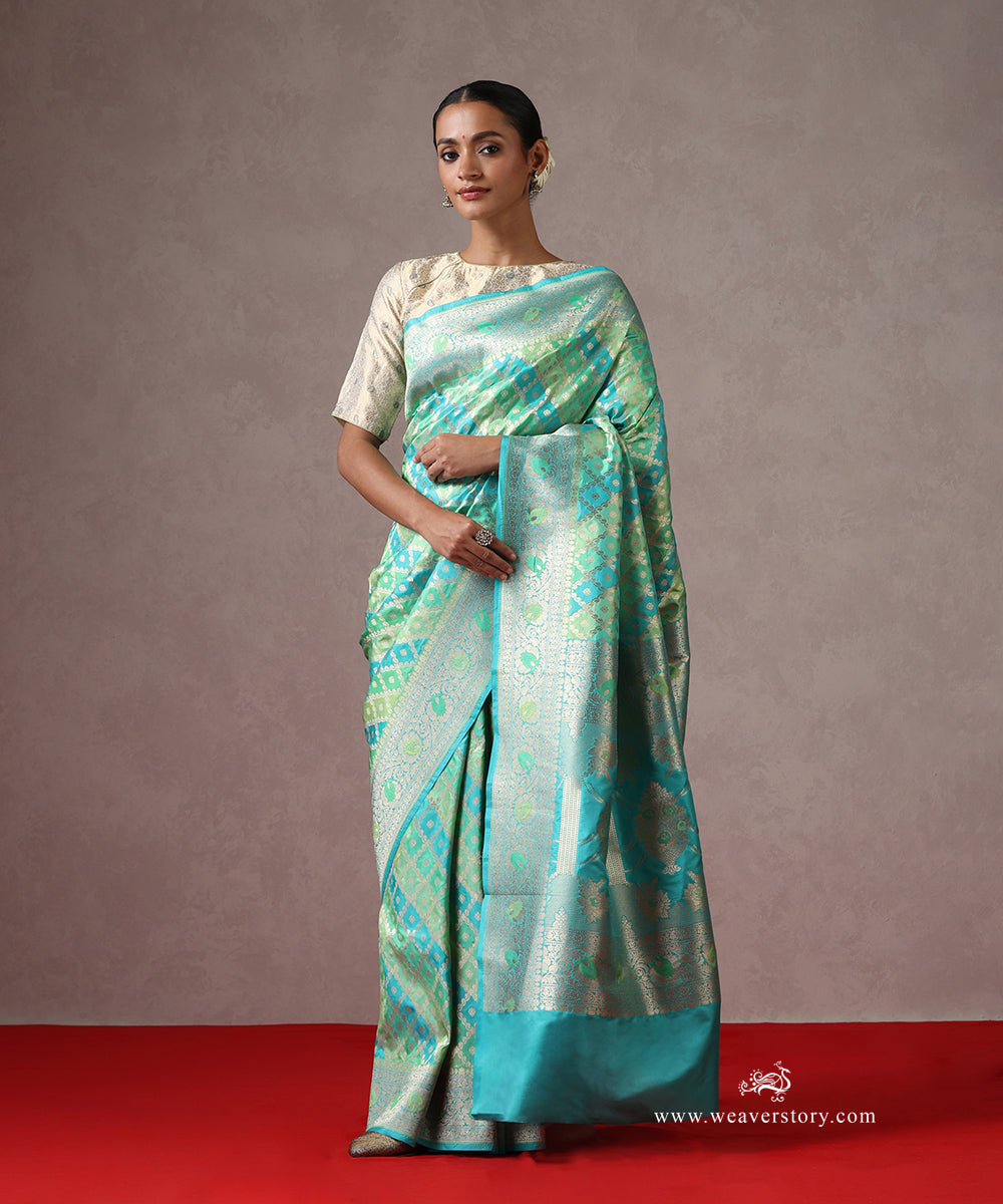 Handloom_Parrot_Green_Pure_Katan_Silk_Cutwork_Rangkat_Banarasi_Saree_WeaverStory_02