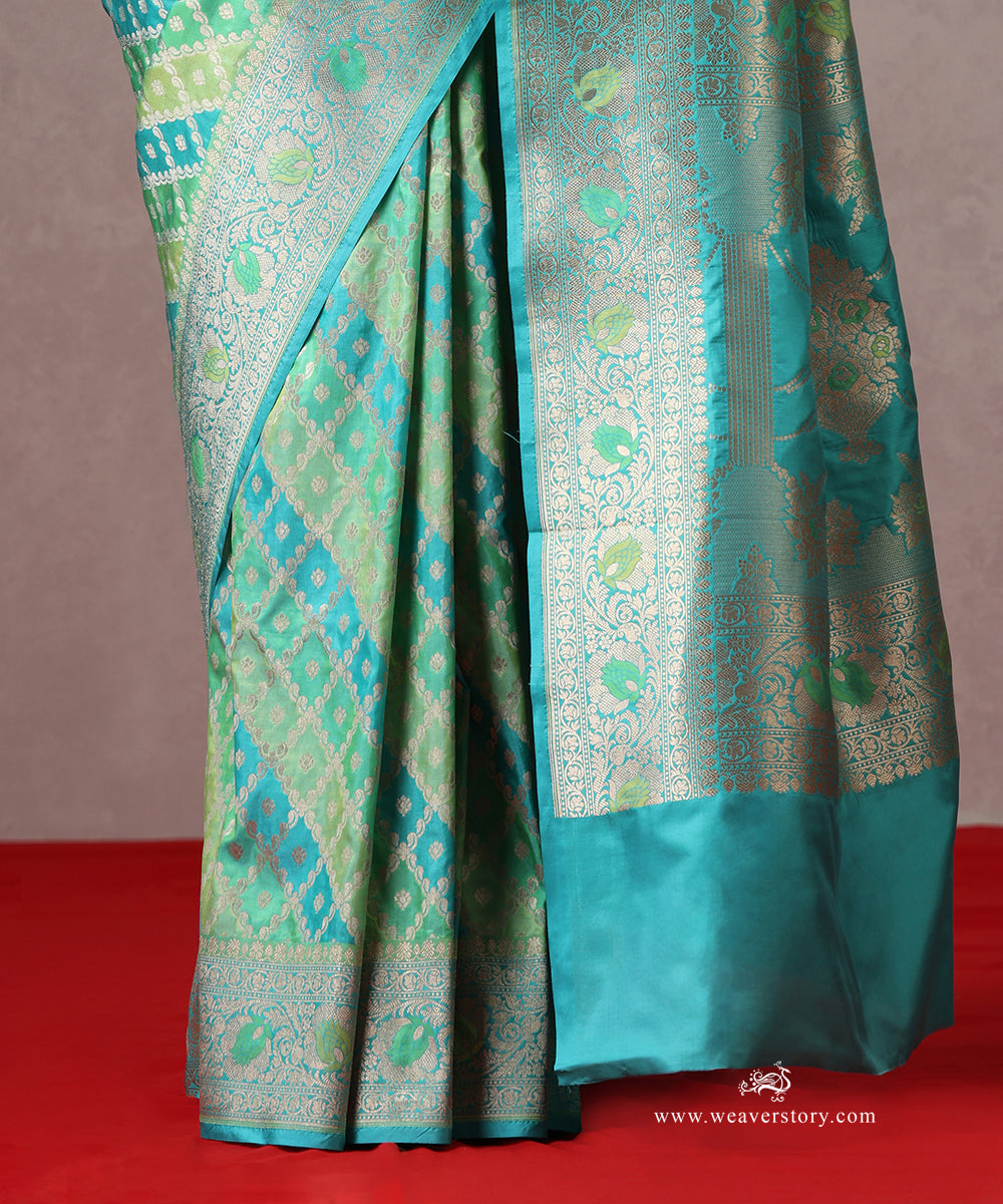 Handloom_Parrot_Green_Pure_Katan_Silk_Cutwork_Rangkat_Banarasi_Saree_WeaverStory_04