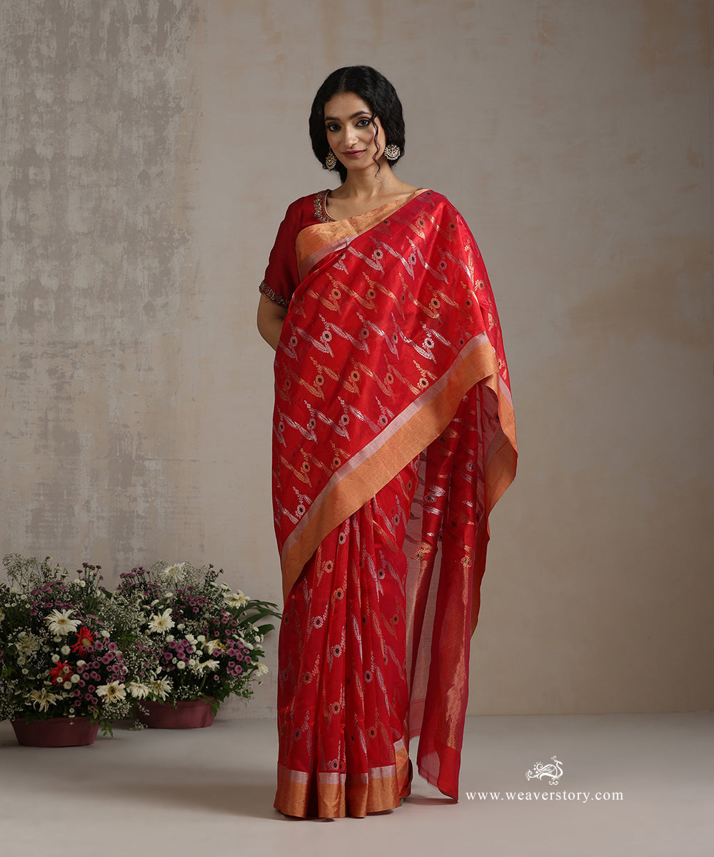 Handloom_Red_Pure_Silk_Chanderi_Saree_With_Bhutta_Jaal_And_Green_Meena_WeaverStory_02