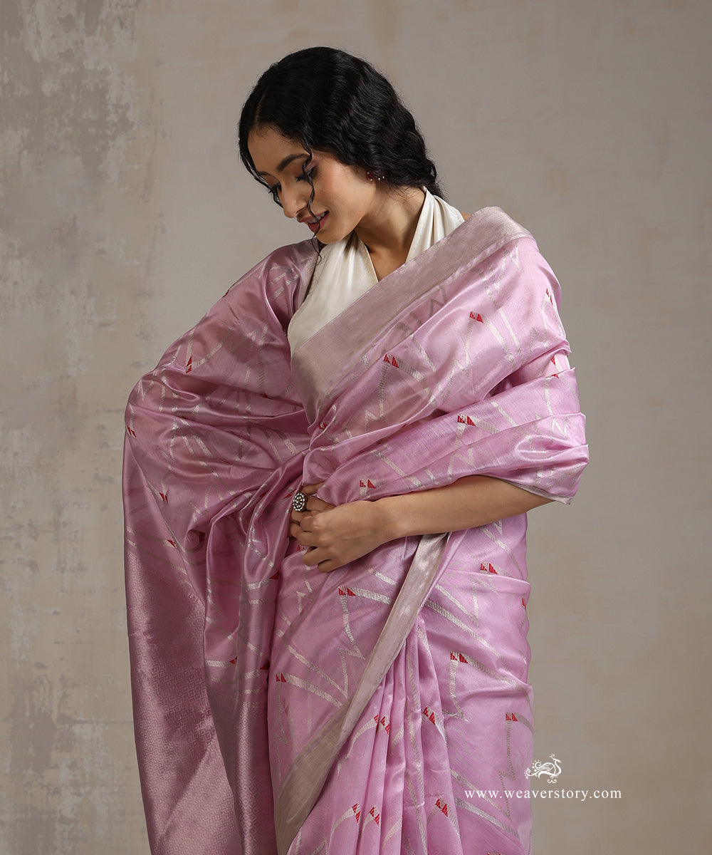 Handloom_Mauve_Pure_Silk_Chanderi_Saree_With_Silve_Zari_Zig_Zag_Motif_And_Red_Meena_WeaverStory_01