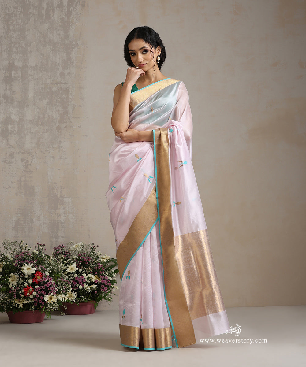 Soft_Pink_Handloom_Pure_Silk_Chanderi_Saree_With_Gold_Border_And_Ice_Blue_Selvedge_WeaverStory_02