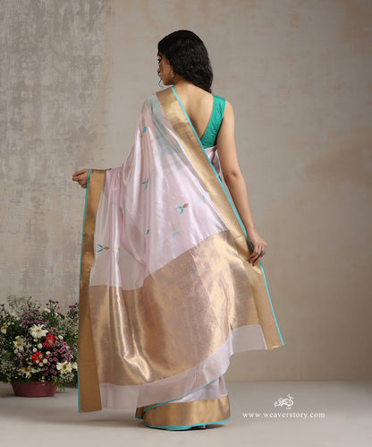 Soft_Pink_Handloom_Pure_Silk_Chanderi_Saree_With_Gold_Border_And_Ice_Blue_Selvedge_WeaverStory_03