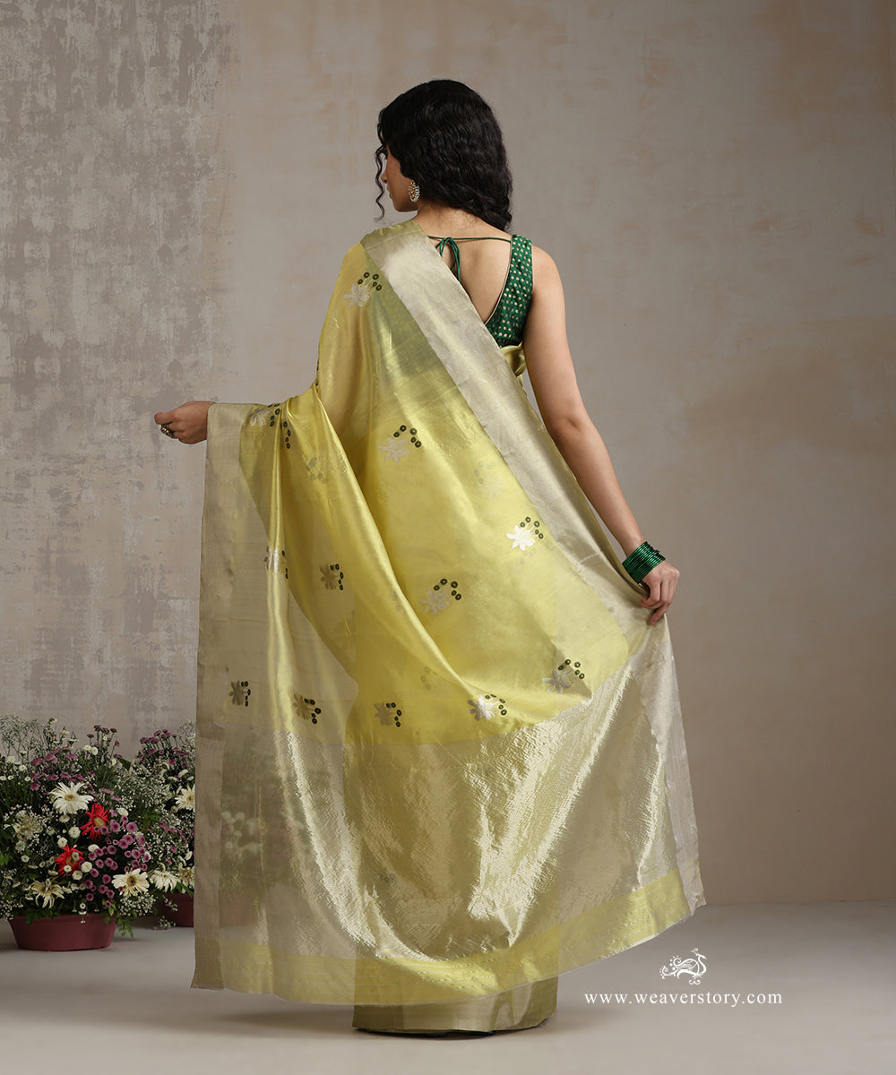 Handloom_Lemon_Green_Pure_Silk_Chanderi_Saree_With_Meenakar_Motif_And_Silver_Border_WeaverStory_03