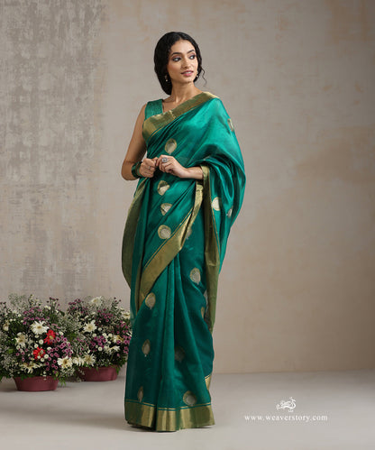 Green_Handloom_Silk_Chanderi_Morpankhi_Motif_Saree_With_Gold_Border_WeaverStory_02