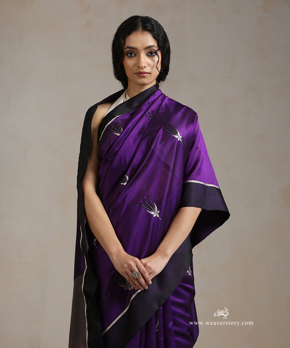 Handloom_Purple_Soft_Silk_Chanderi_Saree_With_Corn_Motif_And_Black_Border_WeaverStory_01