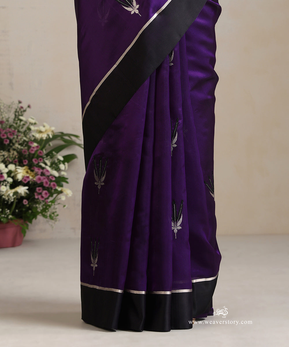 Handloom_Purple_Soft_Silk_Chanderi_Saree_With_Corn_Motif_And_Black_Border_WeaverStory_04