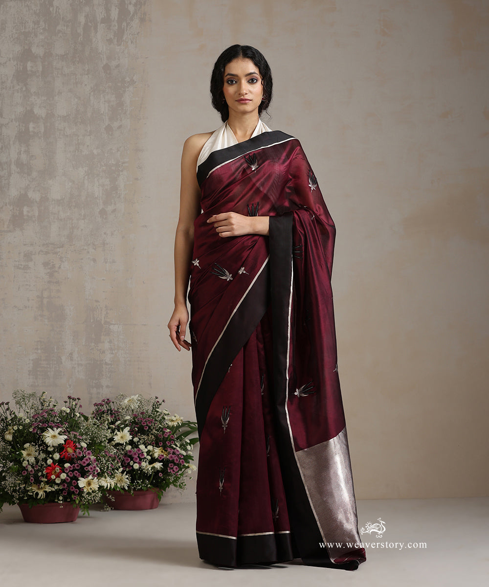 Dark_Wine_Handloom_Pure_Silk_Chanderi_Saree_With_Corn_Motif_And_Black_Border_WeaverStory_02