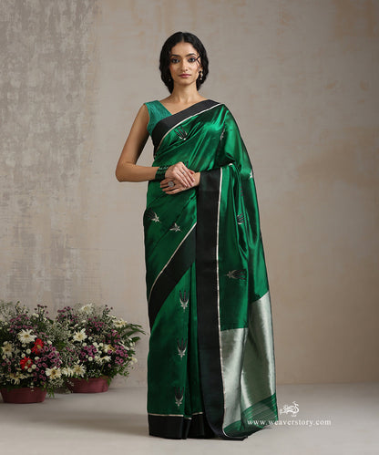 Handloom_Green_Pure_Silk_Chanderi_Saree_With_Corn_Motif_And_Black_Border_WeaverStory_02