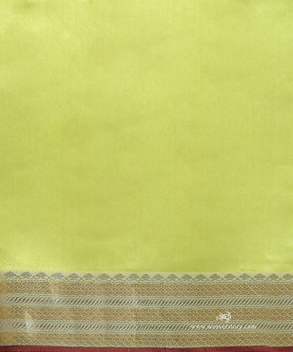 Handloom_Lemon_Green_Silk_Pure_Chanderi_Silk_Saree_With_Morpankhi_Motif_And_Pink_Selvedge_WeaverStory_05