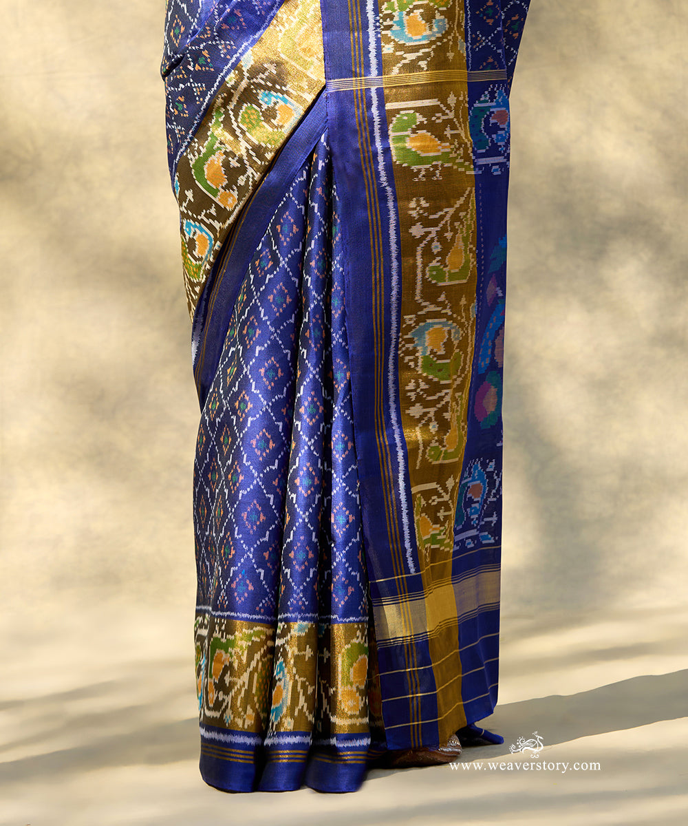 Handloom_Blue_Pure_Mulberry_Silk_Ikat_Patola_Saree_With_Peacock_Motif_And_Tissue_Pallu_WeaverStory_04